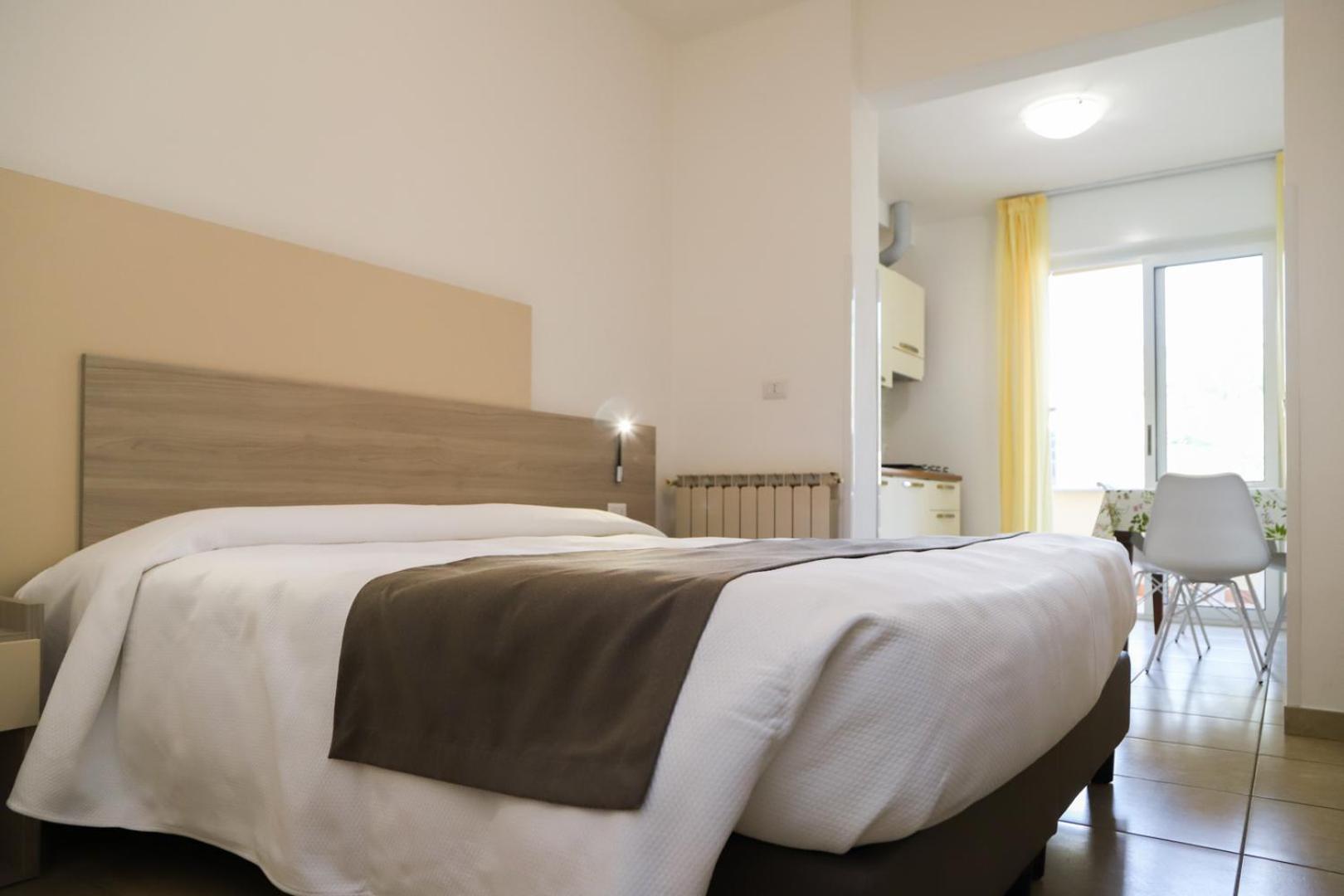 Hotel Residence La Palma ฟีนาเลลีกูเร ภายนอก รูปภาพ